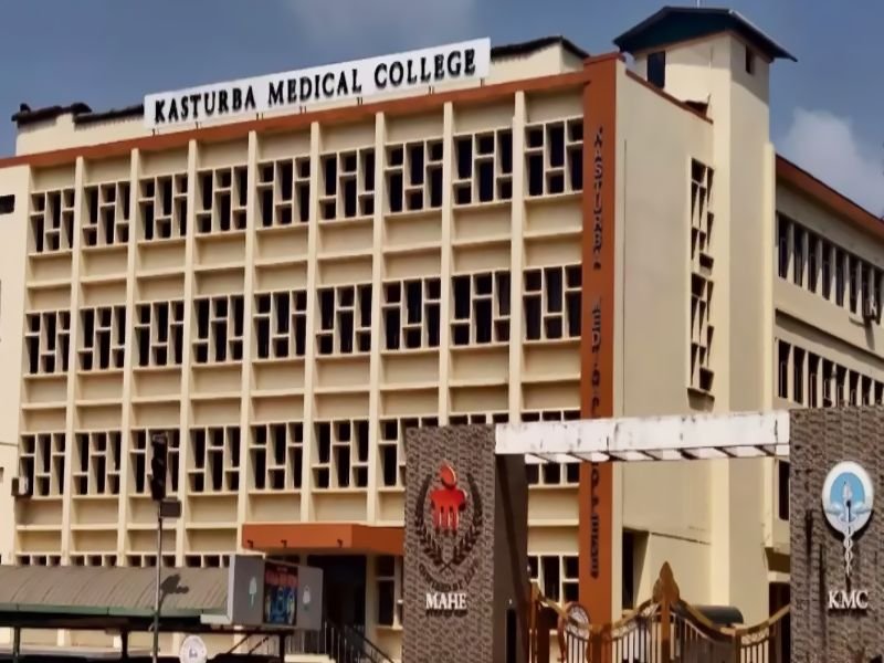 Kasturba Medical College campus building India