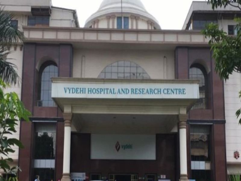 Vydehi Institute of Medical Sciences Bangalore campus building